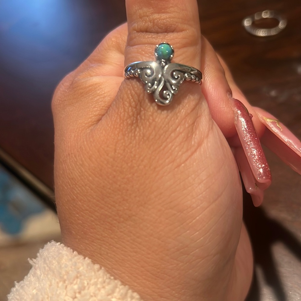 Women silver ring